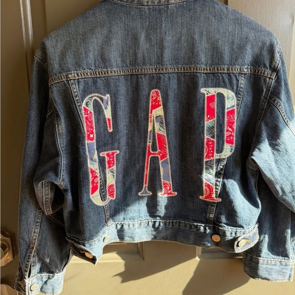 Gap Cropped Logo Jacket Bandana Print Size Small - Picture 2 of 4